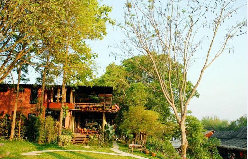 Boutique Raft Resort Sai Yok Exterior photo