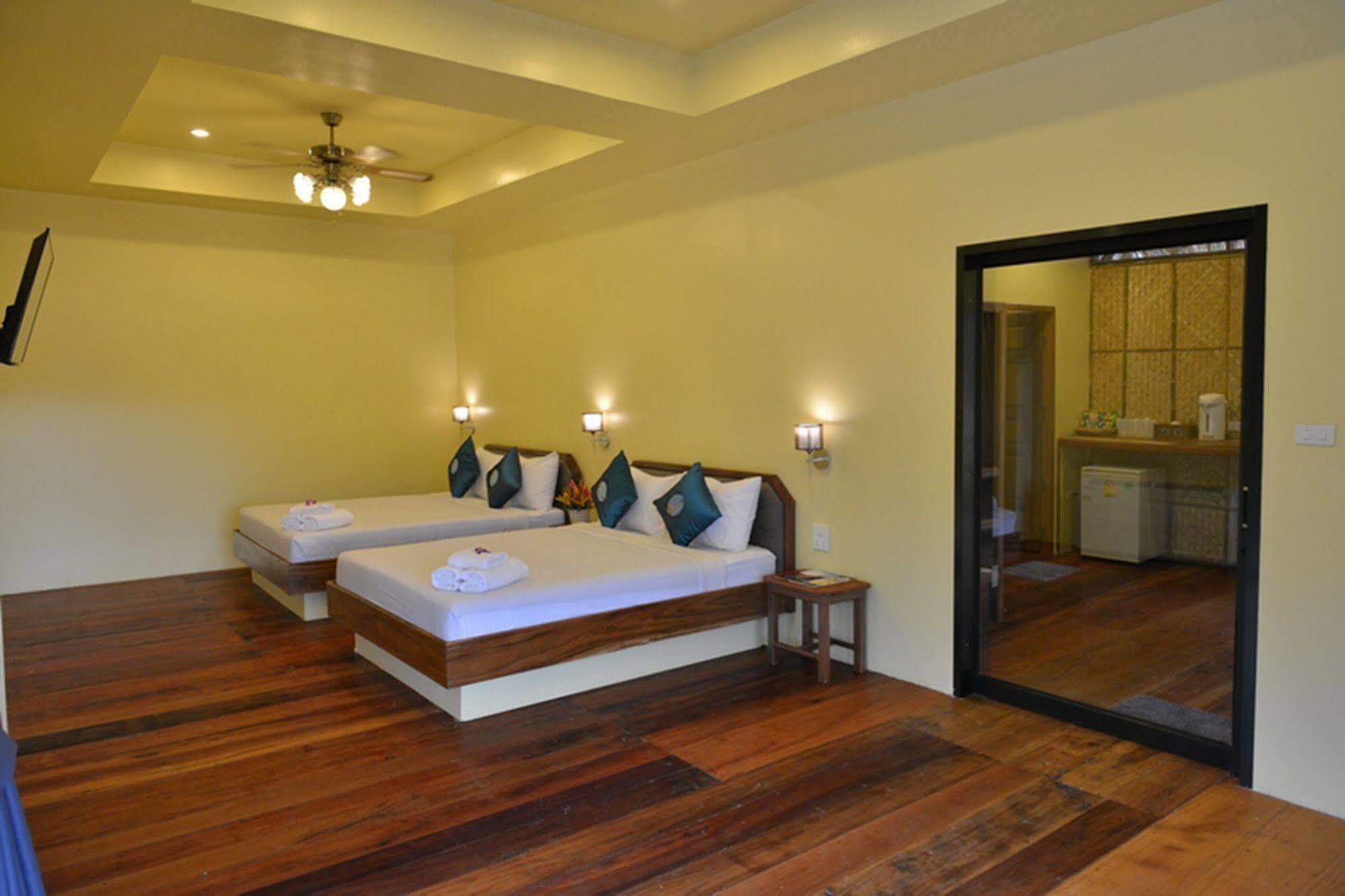 Boutique Raft Resort Sai Yok Exterior photo