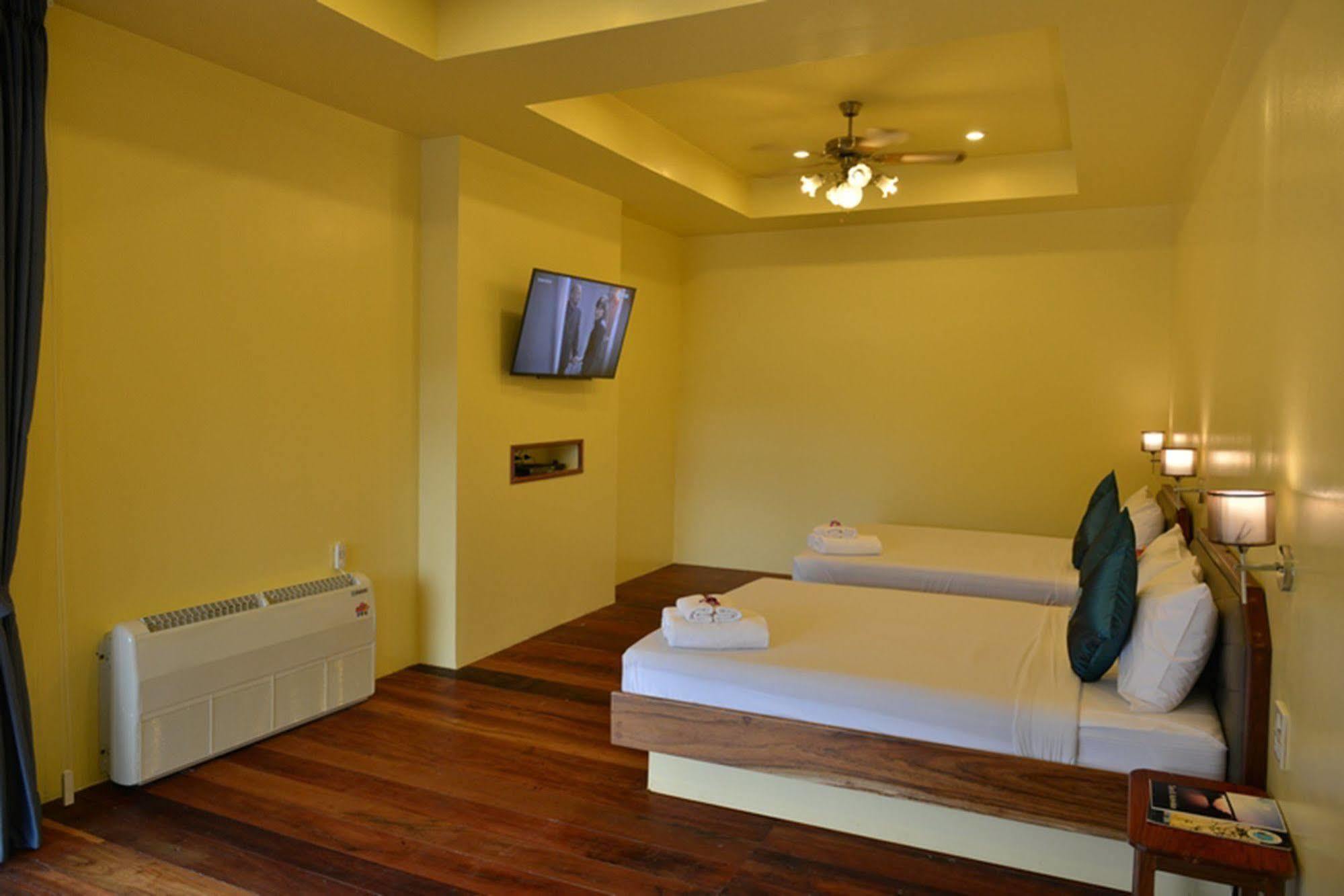Boutique Raft Resort Sai Yok Exterior photo